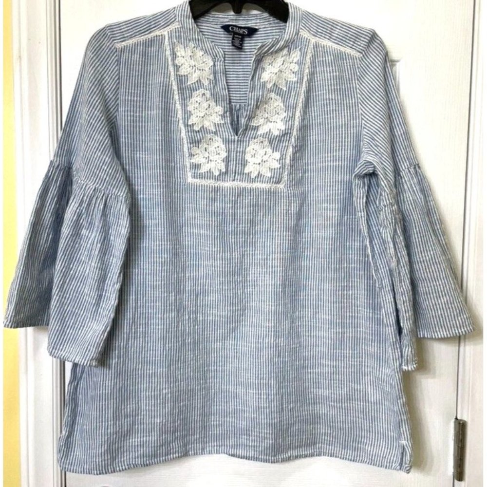 Chaps shirt women's size S oversize would also fit a M embroidery excellent cond